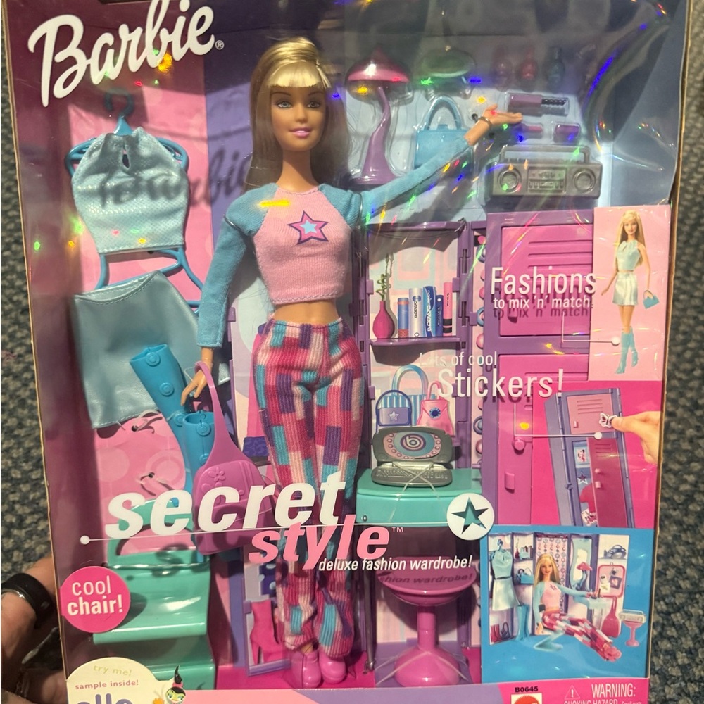 Barbie Secret Style Doll & Deluxe Fashion Wardrobe Vintage doll 2003